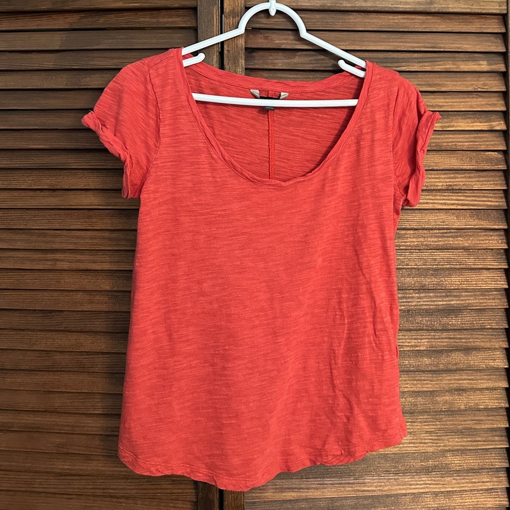 Banana Republic Red Short Sleeve Tee